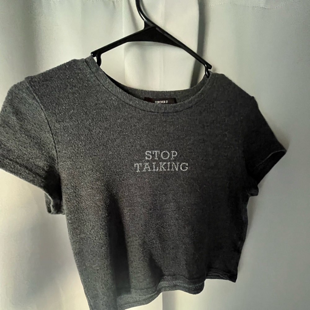 Gray cropped Forever 21 shirt